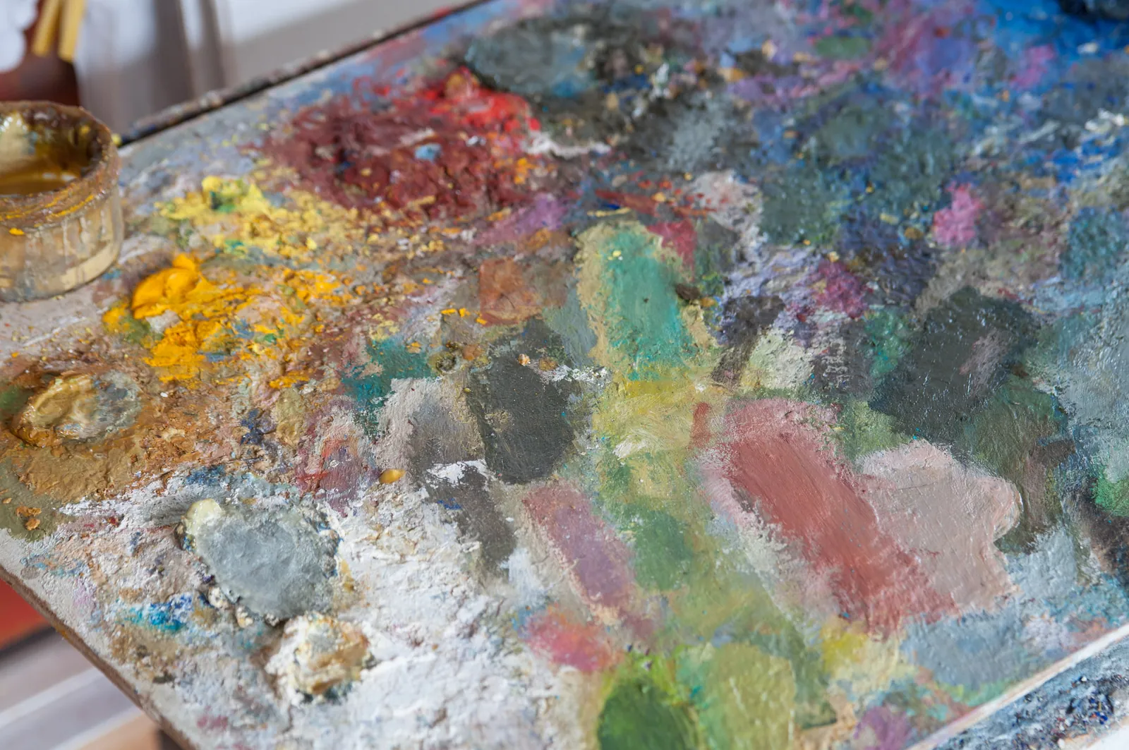 Die Palette des Malers – Farbschichten übereinander