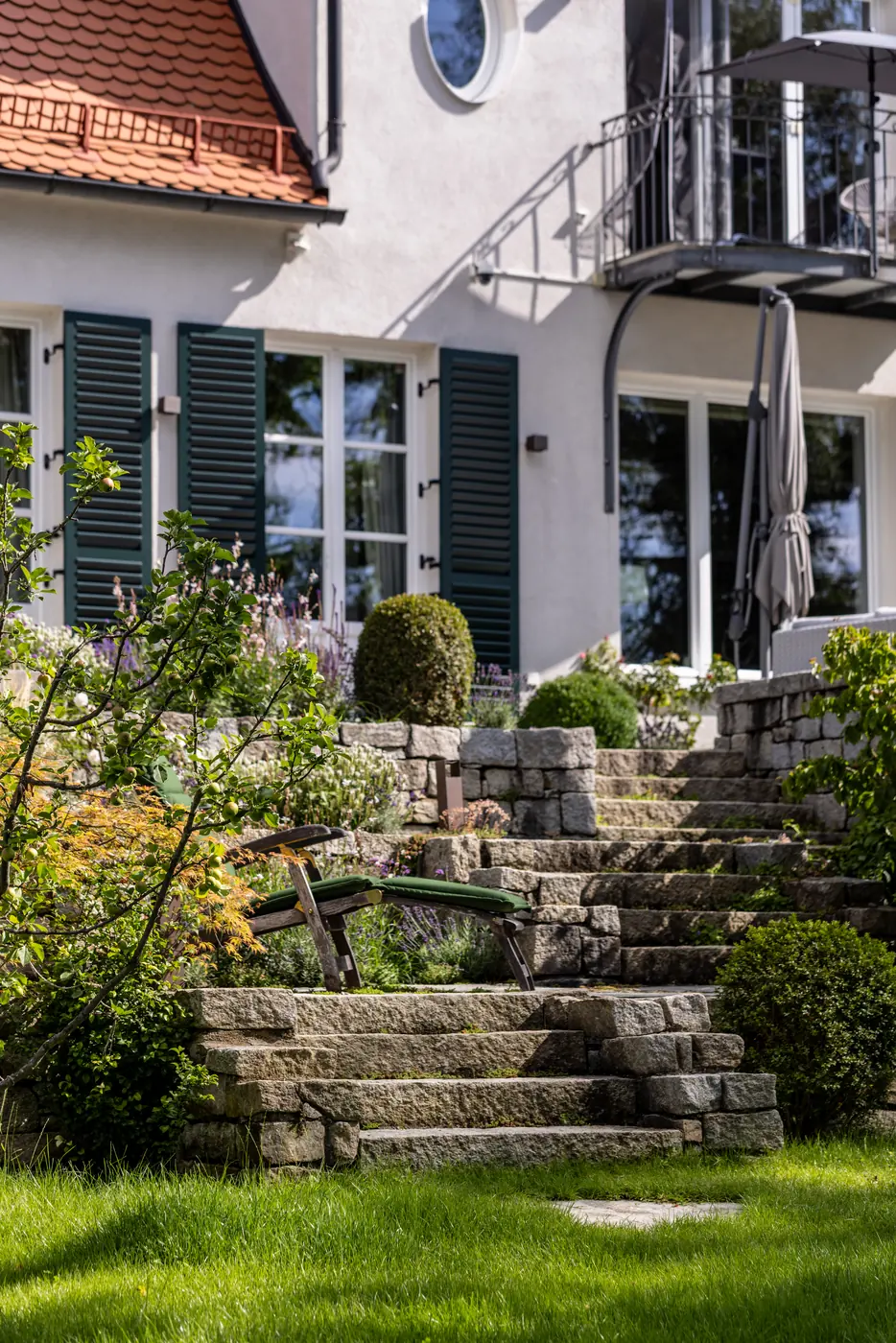 Hanggarten mit Seele – Living Pool in Tutzing – Impression