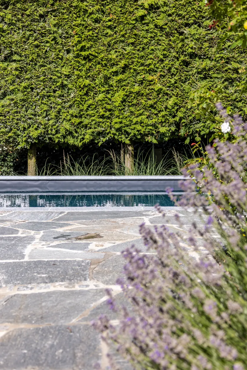 Hanggarten mit Seele – Living Pool in Tutzing – Impression