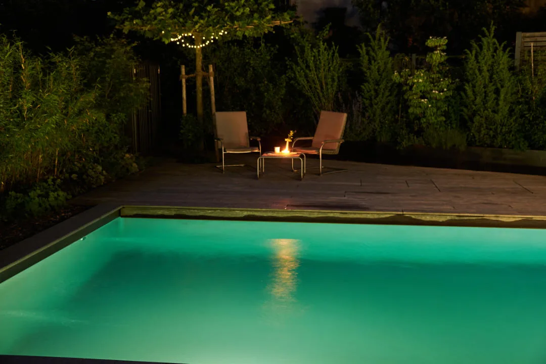 Abends leuchtet der Garten