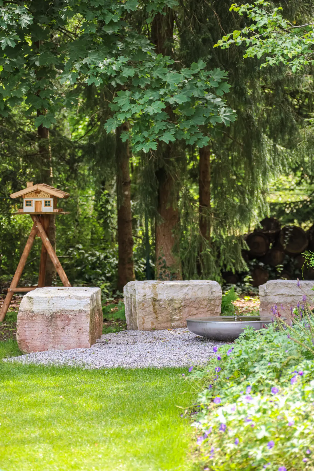 Oase am Living Pool – ein Stadtgarten – Impression