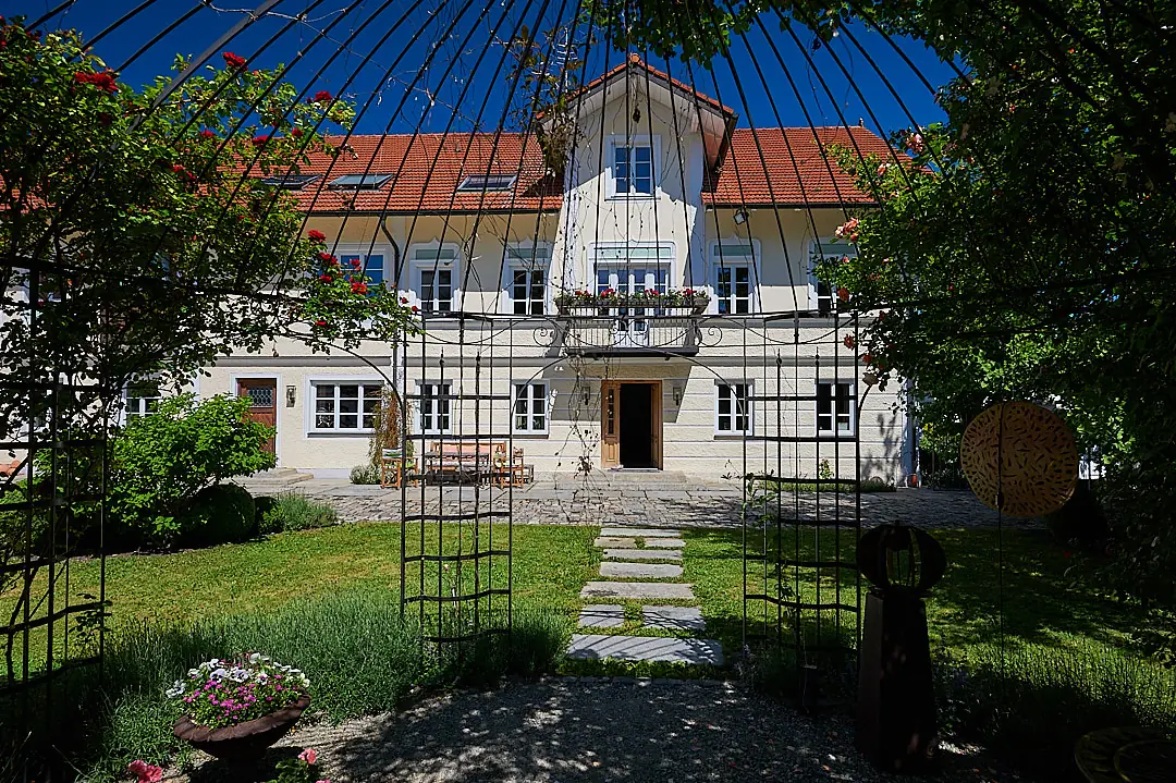 Zehenthof Kirchheim – ein Hof als Ortsmitte