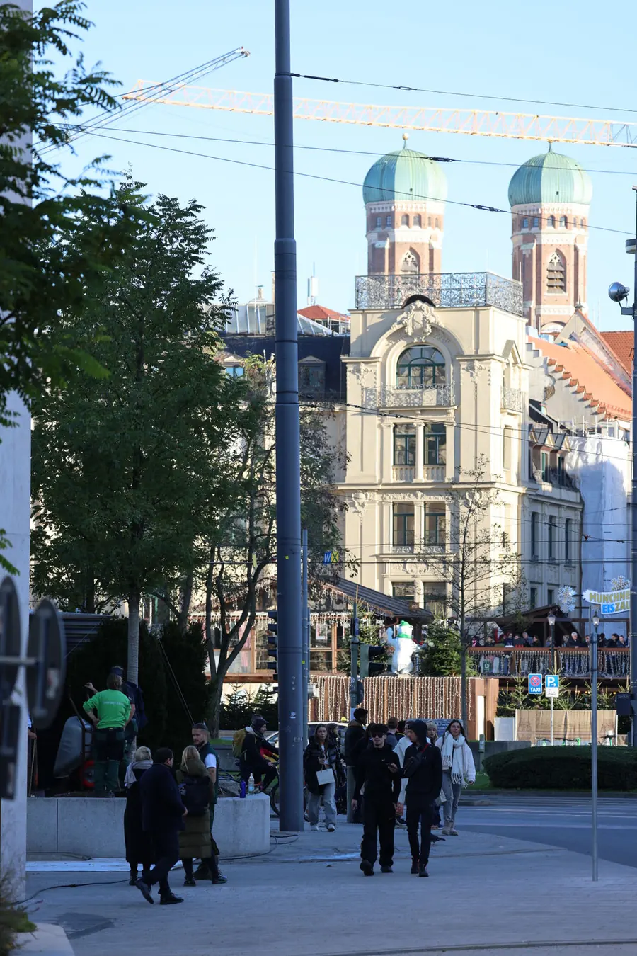 Blick über die Pflanzung zum Justizpalast