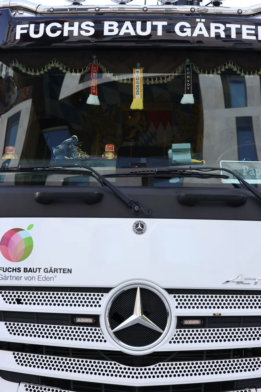 Unser Lkw im Einsatz mitten in der Stadt